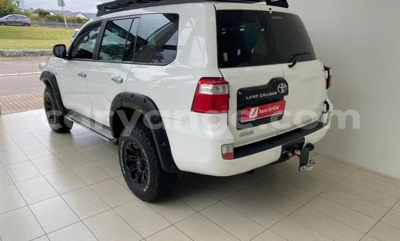 Buy Used Toyota Land Cruiser Prado White Car in Windhoek in Namibia Buy Used Toyota Land Cruiser Prado White Car in Windhoek in Namibia