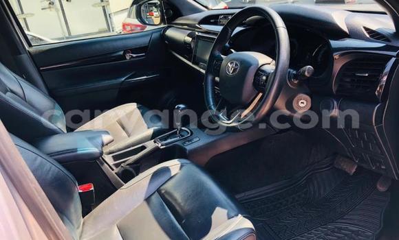 Buy Used Toyota Hilux Silver Car in Windhoek in Namibia Buy Used Toyota Hilux Silver Car in Windhoek in Namibia