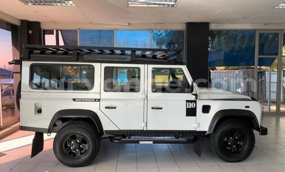 Buy Used Land Rover Defender White Car in Windhoek in Namibia Buy Used Land Rover Defender White Car in Windhoek in Namibia
