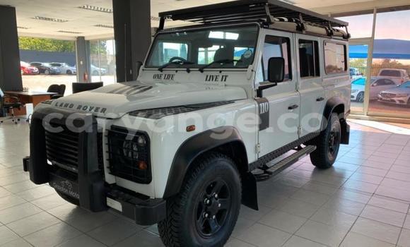Buy Used Land Rover Defender White Car in Windhoek in Namibia Buy Used Land Rover Defender White Car in Windhoek in Namibia