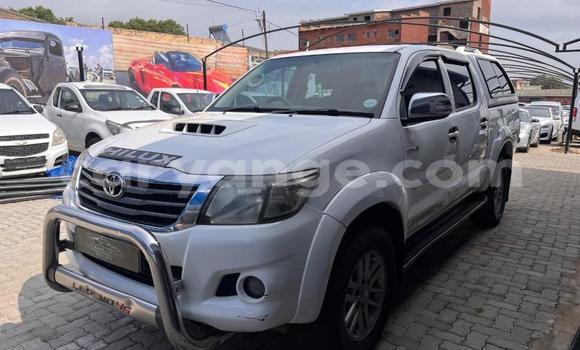 Buy Used Toyota Hilux White Car in Windhoek in Namibia Buy Used Toyota Hilux White Car in Windhoek in Namibia
