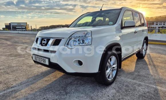 Buy Used Nissan X–Trail White Car in Windhoek in Namibia Buy Used Nissan X–Trail White Car in Windhoek in Namibia