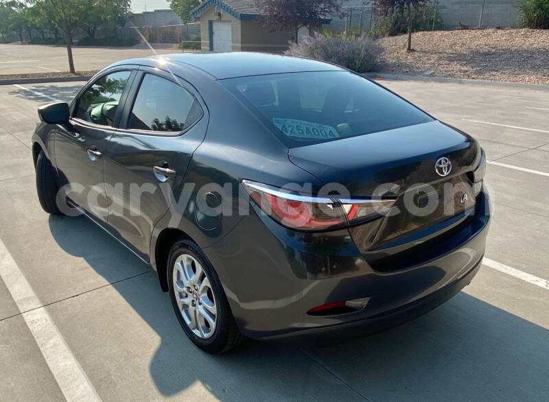 Big with watermark toyota yaris namibia windhoek 24740