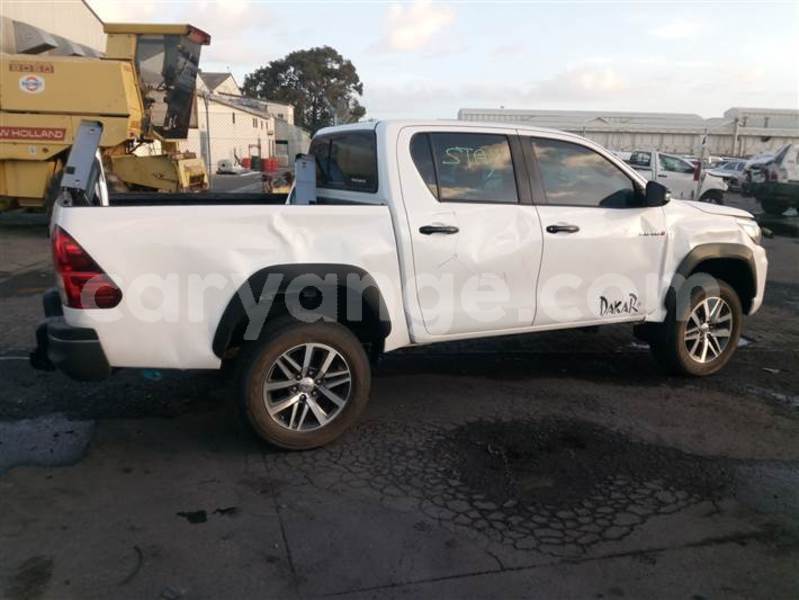 Big with watermark toyota hilux namibia swakopmund 24745