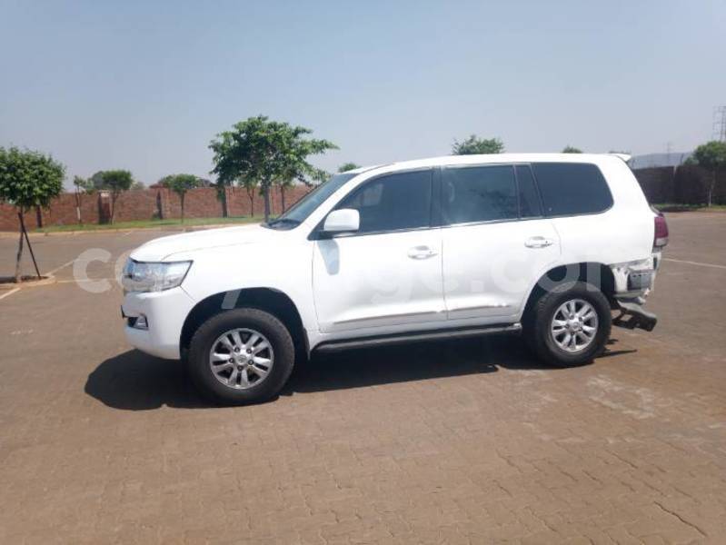 Big with watermark toyota land cruiser namibia swakopmund 24749