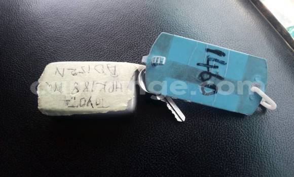 Buy Used Toyota Land Cruiser White Car in Swakopmund in Namibia Buy Used Toyota Land Cruiser White Car in Swakopmund in Namibia