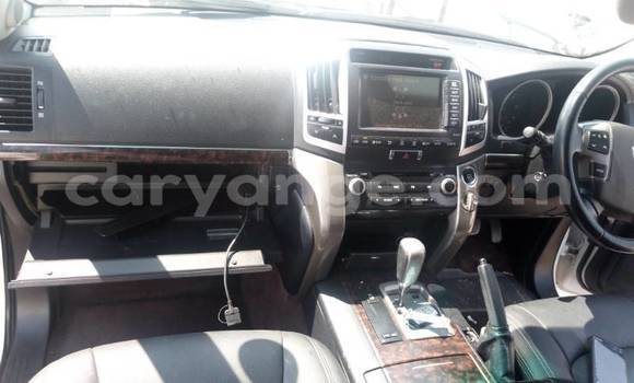 Buy Used Toyota Land Cruiser White Car in Swakopmund in Namibia Buy Used Toyota Land Cruiser White Car in Swakopmund in Namibia