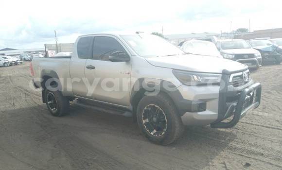Acheter Occasion Voiture Toyota Hilux Gris à Swakopmund, Namibie Acheter Occasion Voiture Toyota Hilux Gris à Swakopmund, Namibie