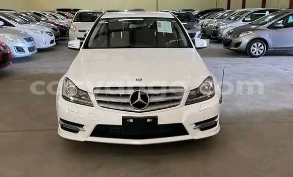 Acheter Occasion Voiture Mercedes-Benz C180 COUPE Blanc à Karibib, Erongo Acheter Occasion Voiture Mercedes-Benz C180 COUPE Blanc à Karibib, Erongo