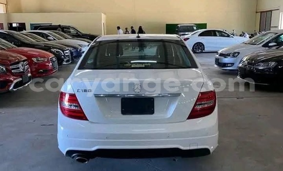 Acheter Occasion Voiture Mercedes-Benz C180 COUPE Blanc à Karibib, Erongo Acheter Occasion Voiture Mercedes-Benz C180 COUPE Blanc à Karibib, Erongo