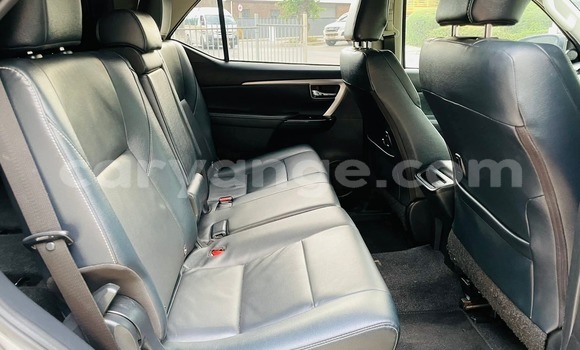 Acheter Occasion Voiture Toyota Fortuner Gris à Aranos, Hardap Acheter Occasion Voiture Toyota Fortuner Gris à Aranos, Hardap