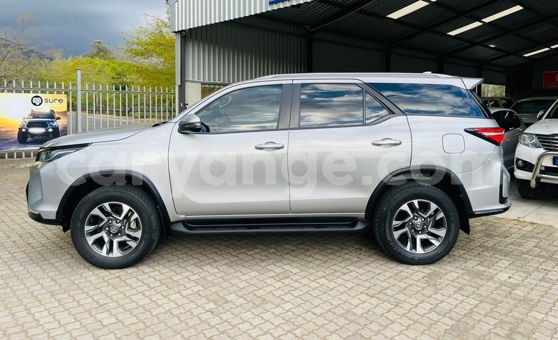 Big with watermark toyota fortuner hardap aranos 24767