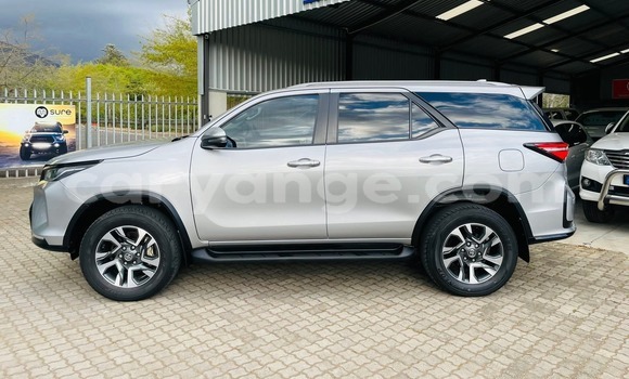 Acheter Occasion Voiture Toyota Fortuner Gris à Aranos, Hardap Acheter Occasion Voiture Toyota Fortuner Gris à Aranos, Hardap