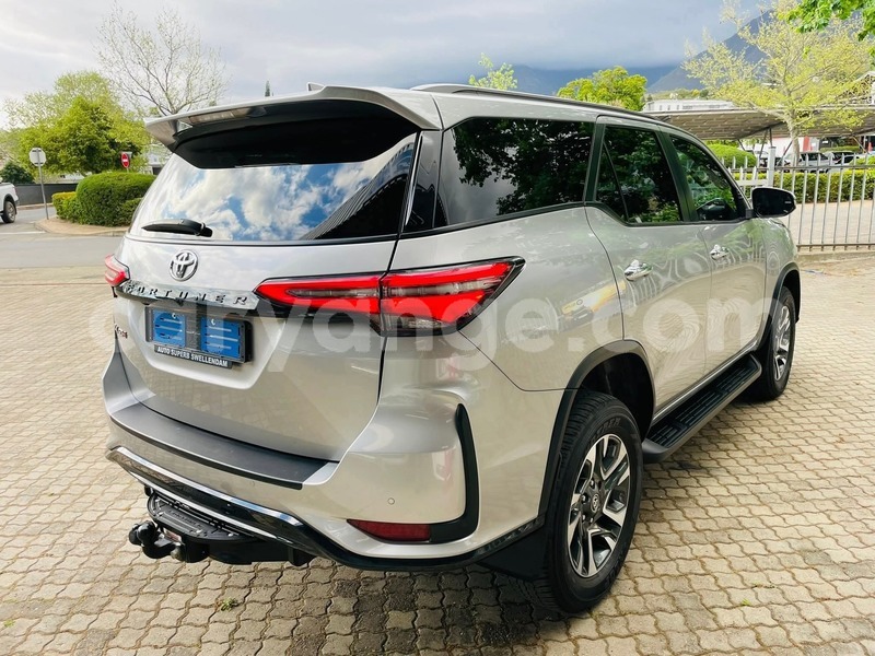 Big with watermark toyota fortuner hardap aranos 24767