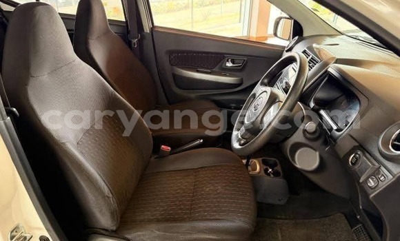 Acheter Occasion Voiture Toyota Aristo Blanc à Karasburg, Karas Acheter Occasion Voiture Toyota Aristo Blanc à Karasburg, Karas