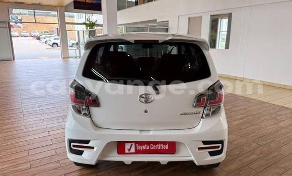 Acheter Occasion Voiture Toyota Aristo Blanc à Karasburg, Karas Acheter Occasion Voiture Toyota Aristo Blanc à Karasburg, Karas