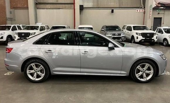 Acheter Occasion Voiture Audi A4 Gris à Katima Mulilo, Caprivi Acheter Occasion Voiture Audi A4 Gris à Katima Mulilo, Caprivi