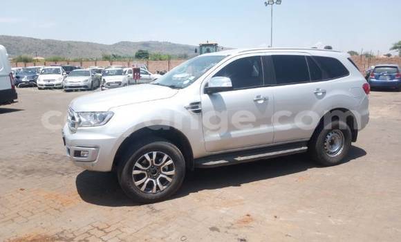 Buy Used Ford Everest White Car in Windhoek in Namibia Buy Used Ford Everest White Car in Windhoek in Namibia