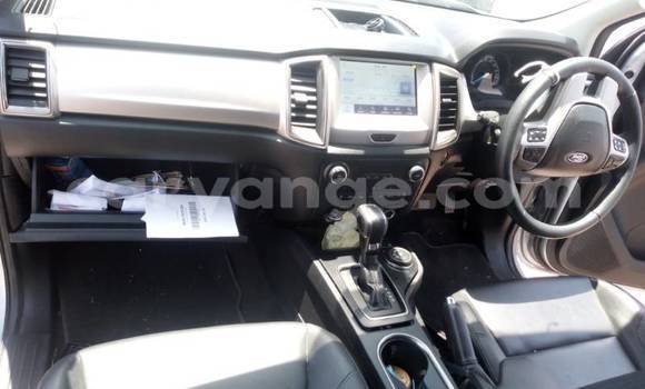 Buy Used Ford Everest White Car in Windhoek in Namibia Buy Used Ford Everest White Car in Windhoek in Namibia