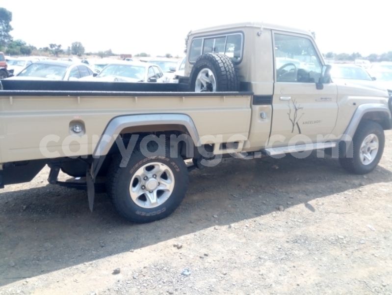Big with watermark toyota land cruiser namibia swakopmund 24796