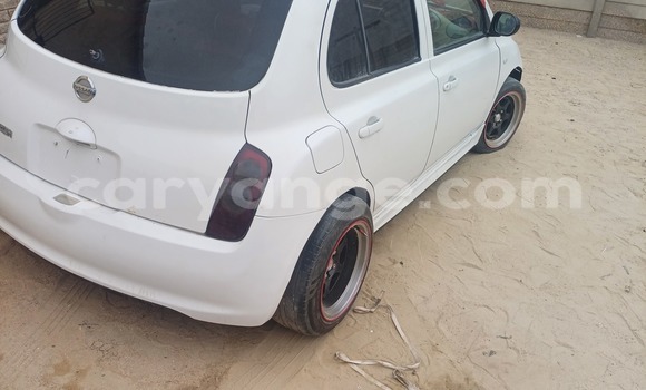Acheter Occasion Voiture Nissan March Blanc à Swakopmund, Namibie Acheter Occasion Voiture Nissan March Blanc à Swakopmund, Namibie
