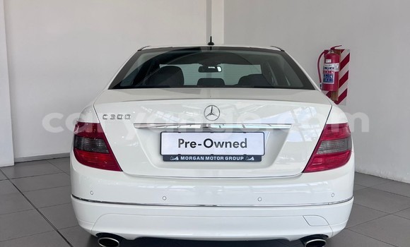 Buy Used Mercedes-Benz C–Class White Car in Gobabis in Omaheke Buy Used Mercedes-Benz C–Class White Car in Gobabis in Omaheke