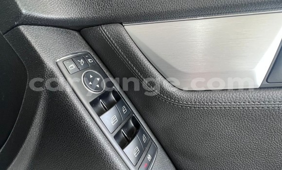 Buy Used Mercedes-Benz C–Class White Car in Gobabis in Omaheke Buy Used Mercedes-Benz C–Class White Car in Gobabis in Omaheke