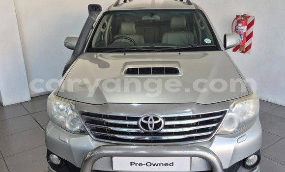 Buy Used Toyota Fortuner White Car in Gobabis in Omaheke Buy Used Toyota Fortuner White Car in Gobabis in Omaheke
