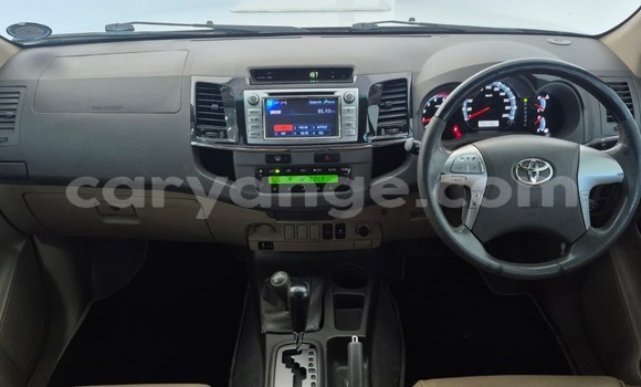 Buy Used Toyota Fortuner White Car in Gobabis in Omaheke Buy Used Toyota Fortuner White Car in Gobabis in Omaheke