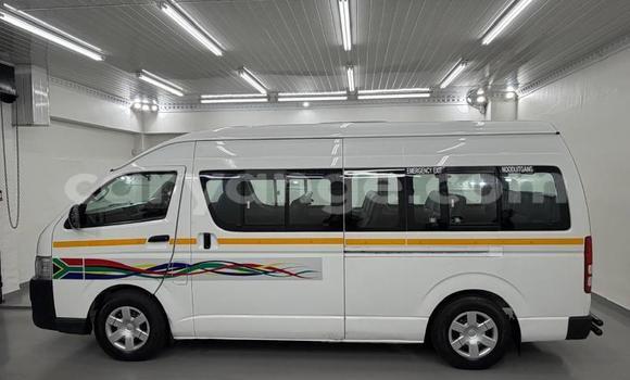 Buy Used Toyota Hi Ace White Car in Gobabis in Omaheke Buy Used Toyota Hi Ace White Car in Gobabis in Omaheke