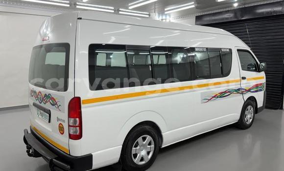 Buy Used Toyota Hi Ace White Car in Gobabis in Omaheke Buy Used Toyota Hi Ace White Car in Gobabis in Omaheke