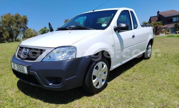 Buy Used Nissan NP 300 White Car in Gobabis in Omaheke Buy Used Nissan NP 300 White Car in Gobabis in Omaheke