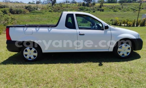 Buy Used Nissan NP 300 White Car in Gobabis in Omaheke Buy Used Nissan NP 300 White Car in Gobabis in Omaheke