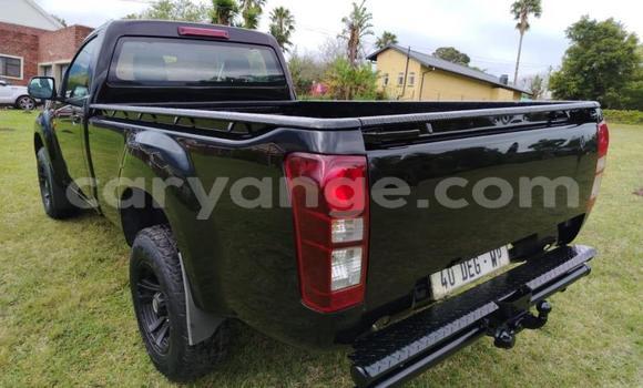 Buy Used Isuzu D–MAX Black Car in Gobabis in Omaheke Buy Used Isuzu D–MAX Black Car in Gobabis in Omaheke