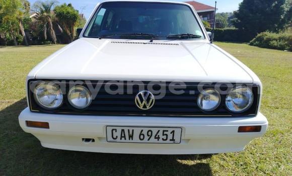 Buy Used Volkswagen Golf White Car in Gobabis in Omaheke Buy Used Volkswagen Golf White Car in Gobabis in Omaheke