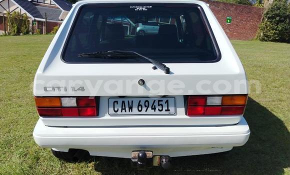Buy Used Volkswagen Golf White Car in Gobabis in Omaheke Buy Used Volkswagen Golf White Car in Gobabis in Omaheke