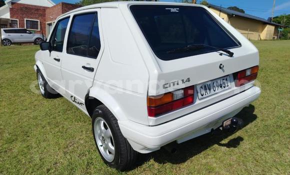 Buy Used Volkswagen Golf White Car in Gobabis in Omaheke Buy Used Volkswagen Golf White Car in Gobabis in Omaheke