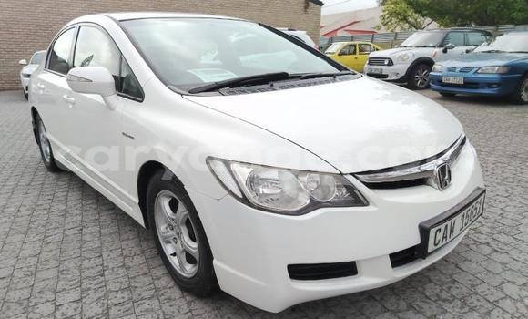 Buy Used Honda Civic White Car in Gobabis in Omaheke Buy Used Honda Civic White Car in Gobabis in Omaheke