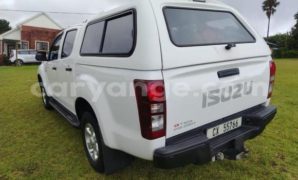 Buy Used Isuzu KB White Car in Gobabis in Omaheke Buy Used Isuzu KB White Car in Gobabis in Omaheke