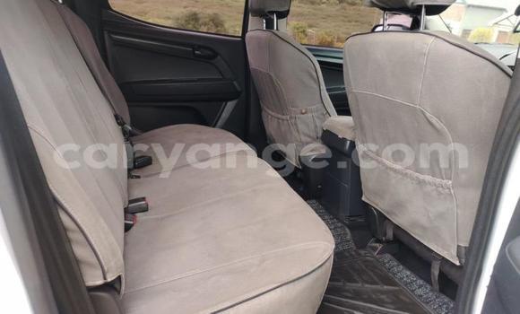 Buy Used Isuzu KB White Car in Gobabis in Omaheke Buy Used Isuzu KB White Car in Gobabis in Omaheke