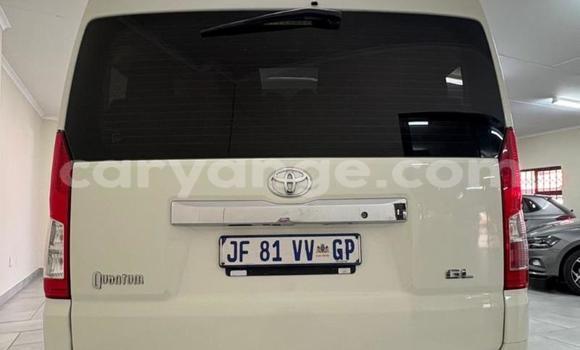 Buy Used Toyota Hi Ace White Car in Gobabis in Omaheke Buy Used Toyota Hi Ace White Car in Gobabis in Omaheke