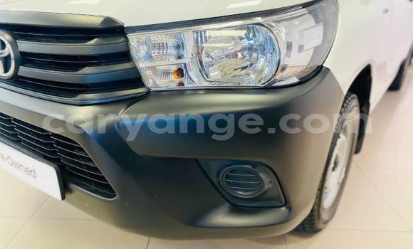 Buy Used Toyota Hilux White Car in Gobabis in Omaheke Buy Used Toyota Hilux White Car in Gobabis in Omaheke