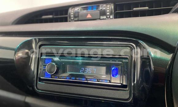 Buy Used Toyota Hilux White Car in Gobabis in Omaheke Buy Used Toyota Hilux White Car in Gobabis in Omaheke