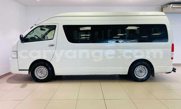 Buy Used Toyota Hi Ace White Car in Gobabis in Omaheke Buy Used Toyota Hi Ace White Car in Gobabis in Omaheke