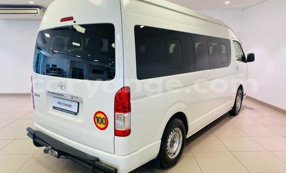 Buy Used Toyota Hi Ace White Car in Gobabis in Omaheke Buy Used Toyota Hi Ace White Car in Gobabis in Omaheke