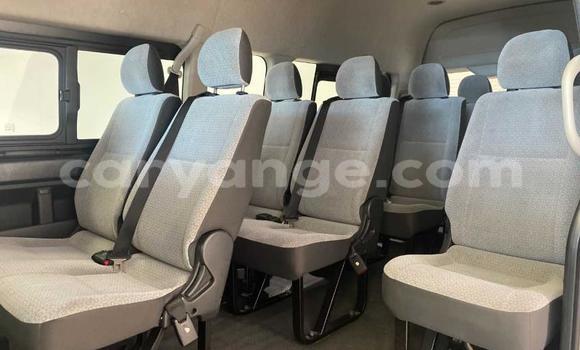 Buy Used Toyota Hi Ace White Car in Gobabis in Omaheke Buy Used Toyota Hi Ace White Car in Gobabis in Omaheke