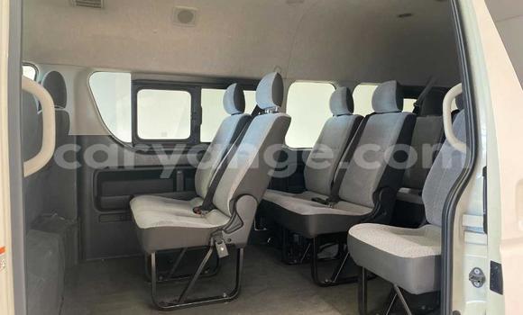 Buy Used Toyota Hi Ace White Car in Gobabis in Omaheke Buy Used Toyota Hi Ace White Car in Gobabis in Omaheke