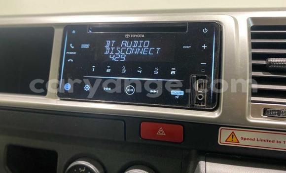 Buy Used Toyota Hi Ace White Car in Gobabis in Omaheke Buy Used Toyota Hi Ace White Car in Gobabis in Omaheke