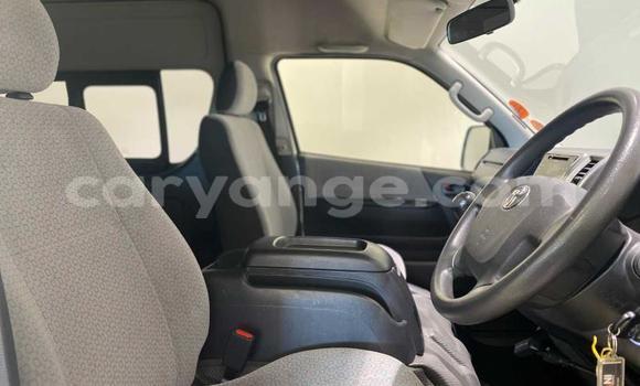 Buy Used Toyota Hi Ace White Car in Gobabis in Omaheke Buy Used Toyota Hi Ace White Car in Gobabis in Omaheke