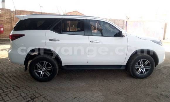 Buy Used Toyota Fortuner White Car in Oranjemund in Karas Buy Used Toyota Fortuner White Car in Oranjemund in Karas